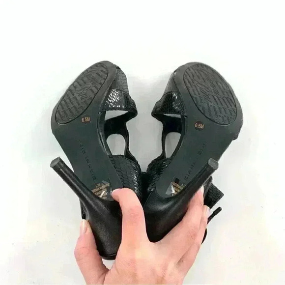 Gianni Bini heels size 6.5 black leather snakeskin embossed lace up party - Picture 11 of 12